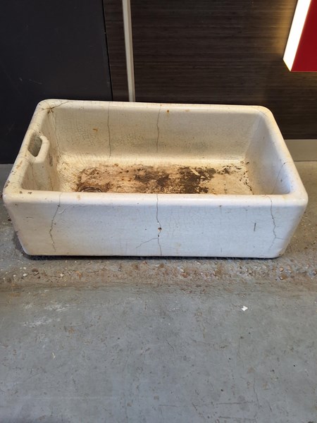 Lot 627 - BUTLERS SINK