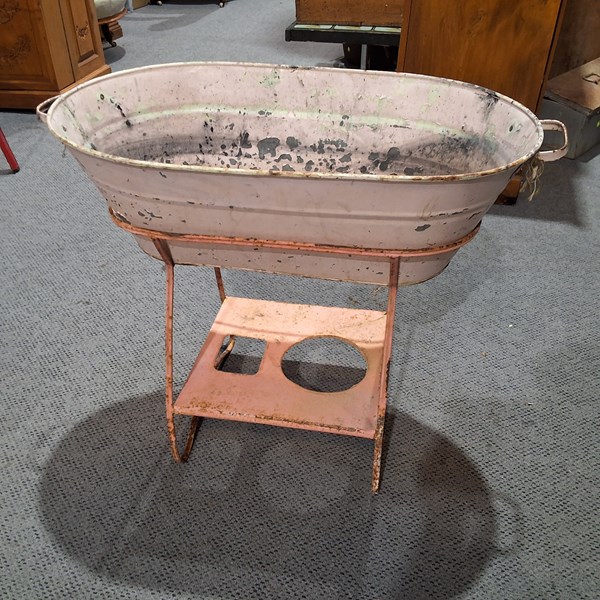 Lot 336 - WASH TUB