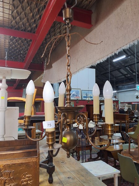 Lot 75 - CHANDELIER