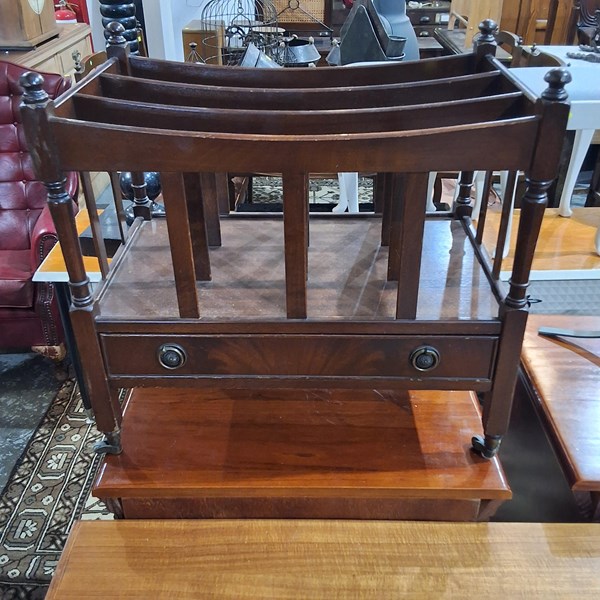 Lot 230 - RACK