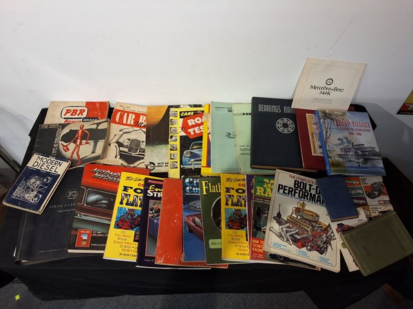 Lot 123 - BOOKS