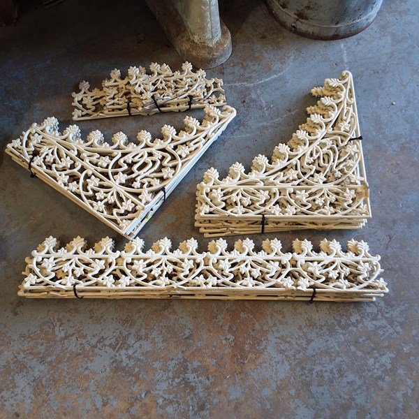 Lot 596 - LATTICE