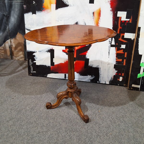 Lot 11 - WINE TABLE