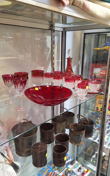 Lot 1368 - CRYSTAL DRINKS SET