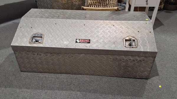 Lot 446 - UTE TOOL BOX