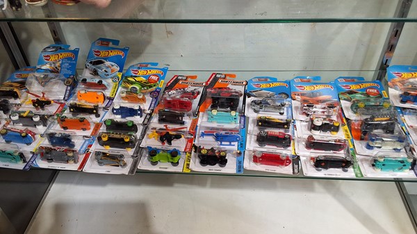 Lot 1371 - HOT WHEELS CARS