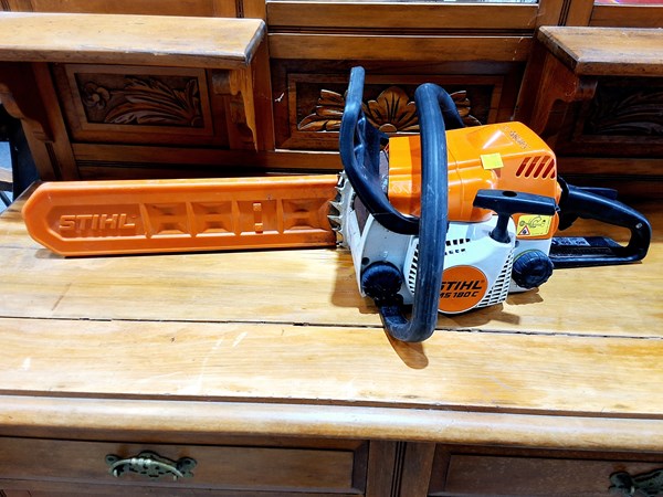 Lot 345 - CHAINSAW