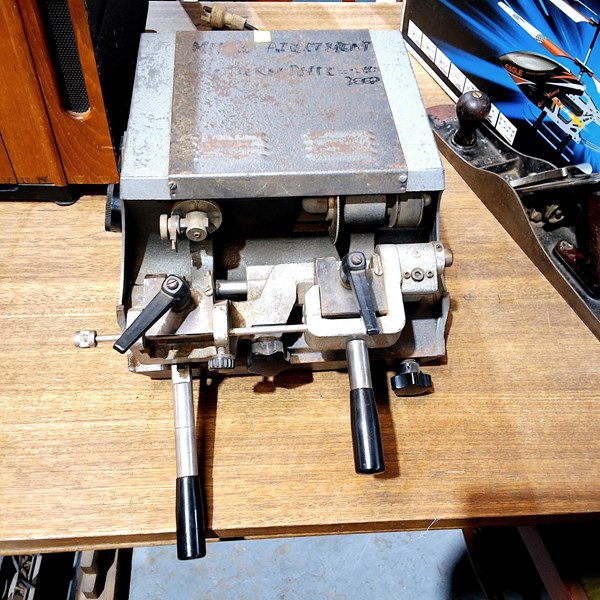Lot 657 - KEY CUTTER