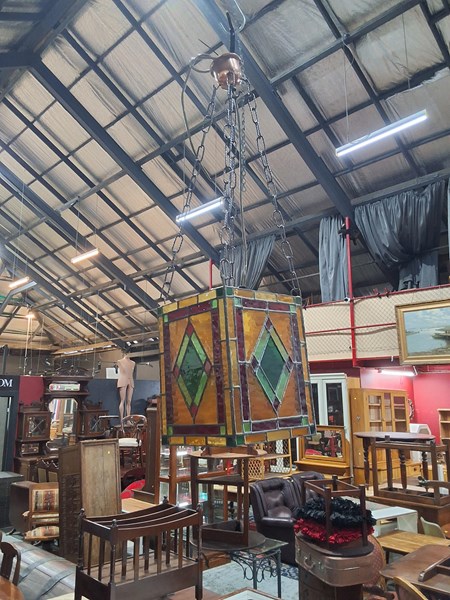 Lot 241 - HANGING LIGHT