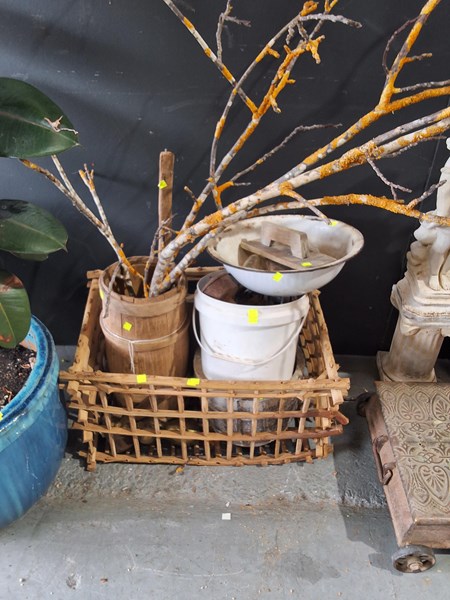 Lot 621 - SUNDRY LOT