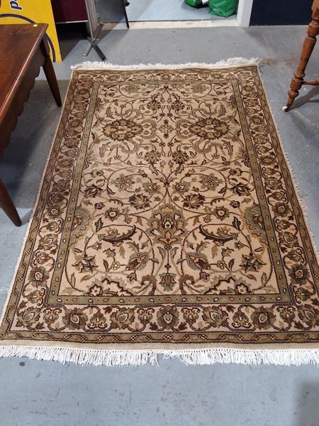 Lot 629 - RUG