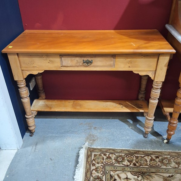 Lot 475 - HALL TABLE