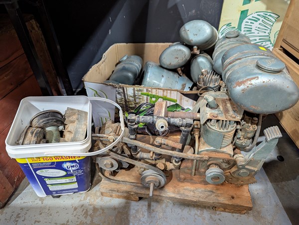 Lot 316 - STATIONARY ENGINE