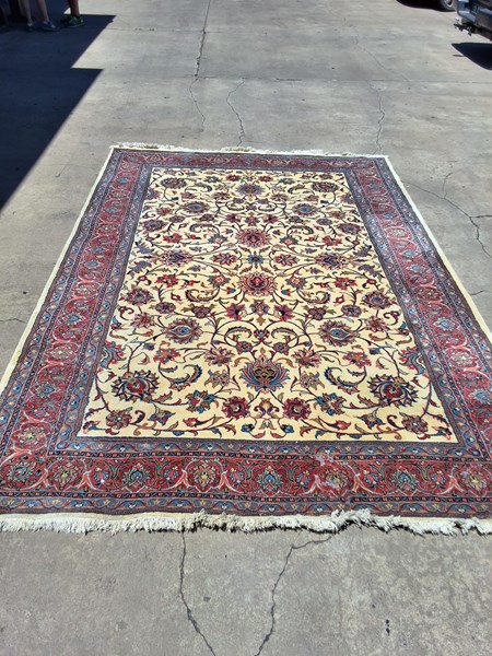 Lot 14 - RUG