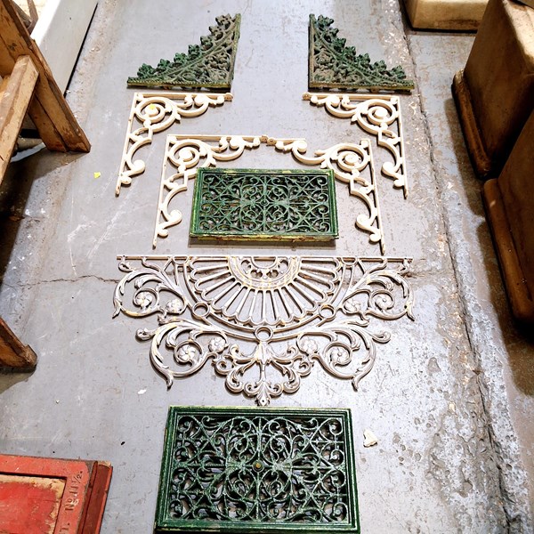 Lot 615 - ARCHITECTURAL DECOR LOT