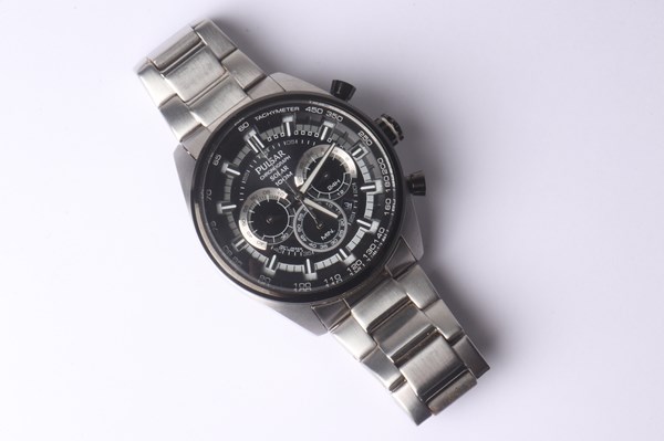 Lot 1037 - PULSAR WATCH