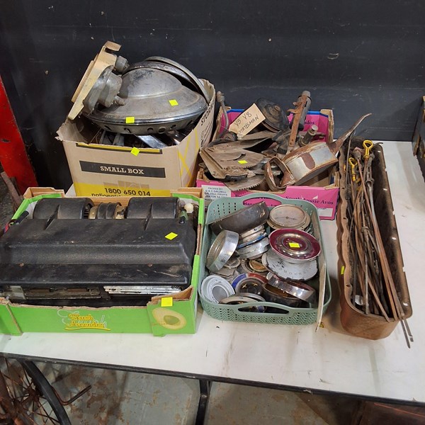 Lot 321 - AUTOMOTIVE PARTS