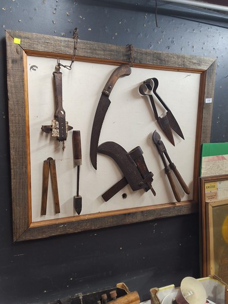 Lot 318 - RUSTIC WALL ART