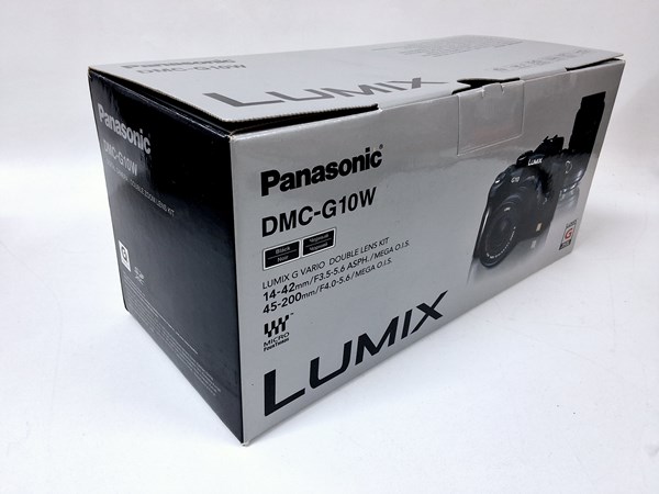 Lot 1408 - PANASONIC LUMIX DMC-G10W