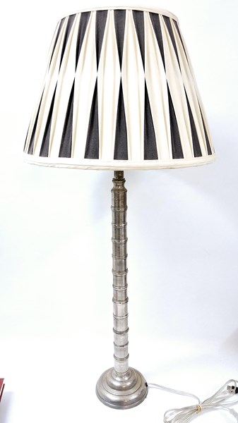 Lot 1331 - TABLE LAMP