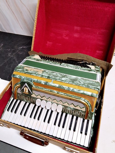 Lot 1399 - PIANO ACCORDION