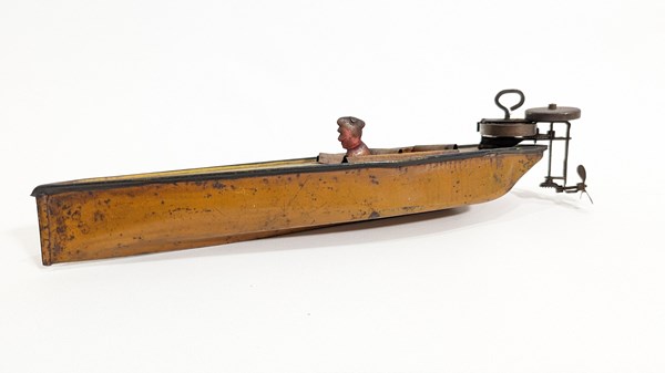 Lot 83 - VINTAGE BOAT