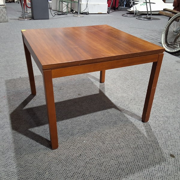 Lot 82 - LAMP TABLE