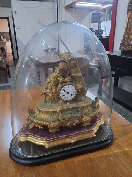 Lot 439 - MANTEL CLOCK