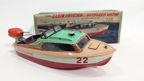 Lot 73 - TOY BOAT