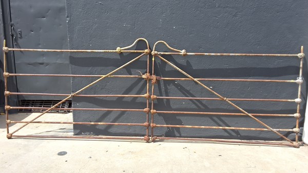 Lot 483 - FARM ENTRANCE GATES