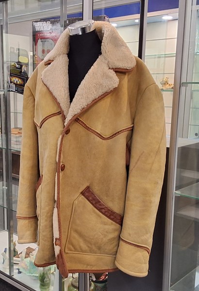 Lot 1330 - COAT