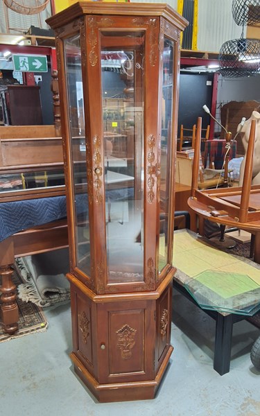 Lot 63 - DISPLAY CABINET