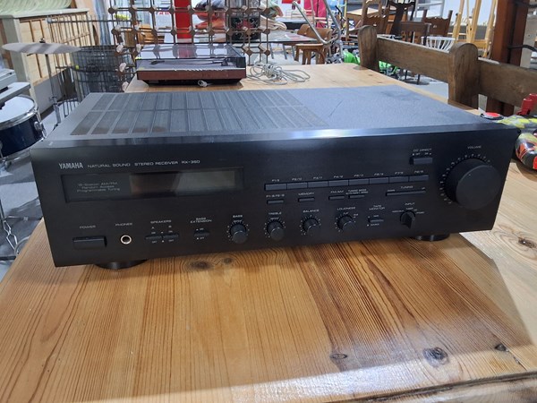 Lot 29 - STEREO RECEIVER