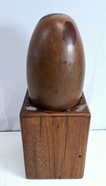 Lot 1152 - LINGAM STONE