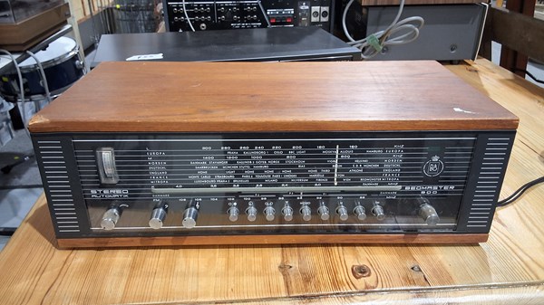 Lot 1358 - STEREO TUNER