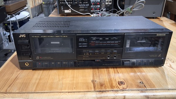 Lot 31 - CASSETTE DECK