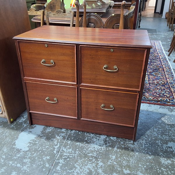 Lot 481 - FILING CABINET