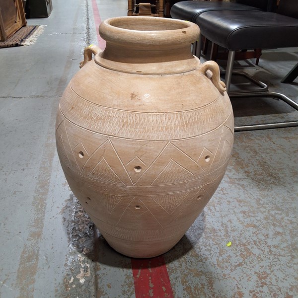 Lot 454 - URN