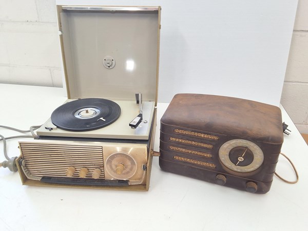 Lot 1290 - RADIOS