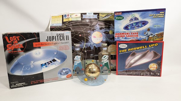 Lot 48 - SPACE TOYS