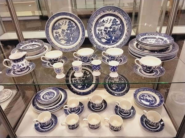 Lot 1287 - DINNER SERVICE