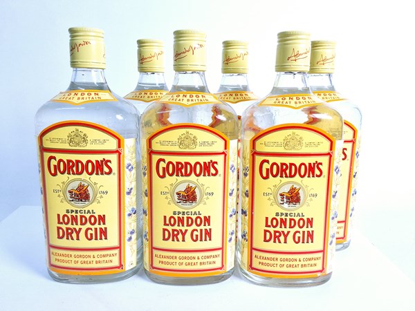 Lot 90 - GORDAN'S GIN
