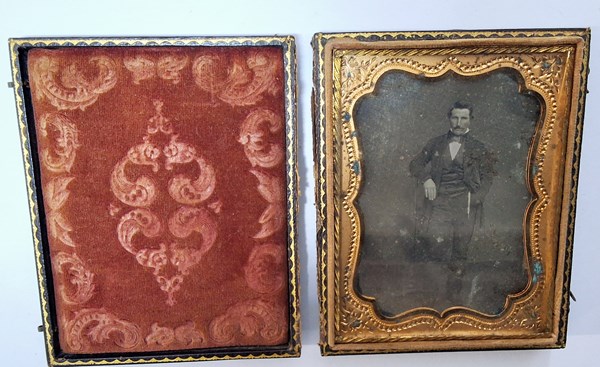 Lot 1067 - DAGUERREOTYPE