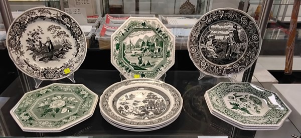 Lot 1183 - PLATES