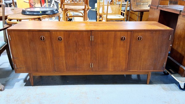 Lot 303 - SIDEBOARD