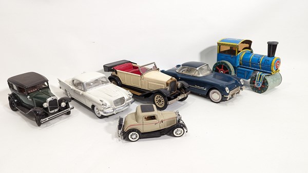 Lot 103 - TOY CARS