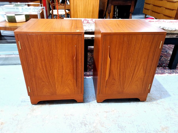 Lot 305 - BEDSIDE CABINETS