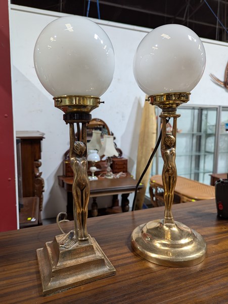 Lot 4 - BEDSIDE LAMPS