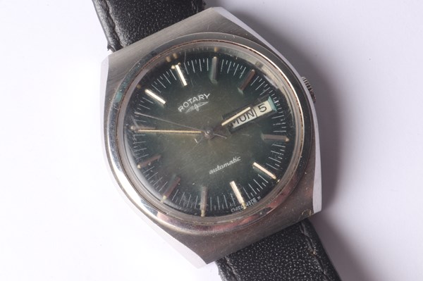 Lot 1049 - WRISTWATCH