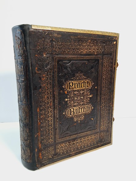 Lot 1086 - BIBLE